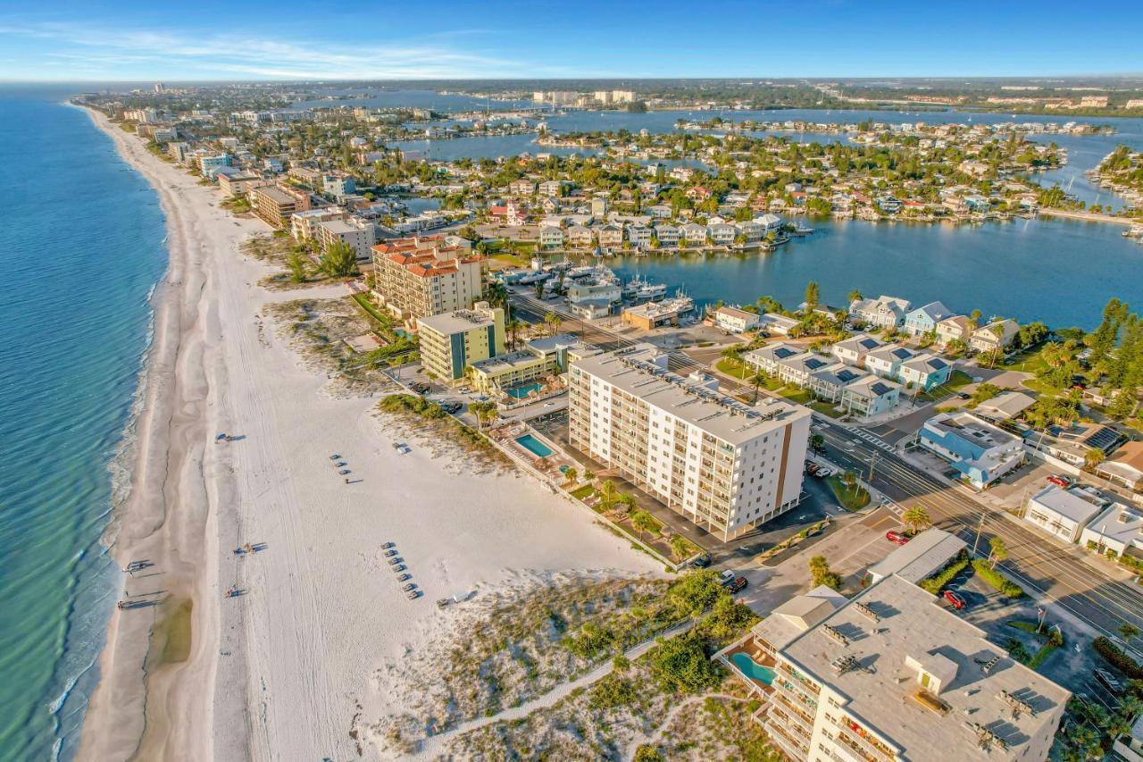 Ferienwohnung Sea Breeze 705 St. Pete Beach Exterior foto